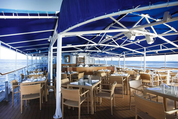 APT Guided Tours & River Cruises La Pinta Alfresco WEB ©APT Guided Tours & River Cruises.png